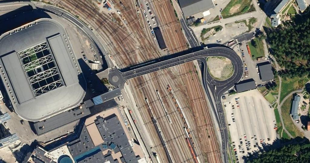 Flygfoto över Signalbron som löper över Ostkustbanan.