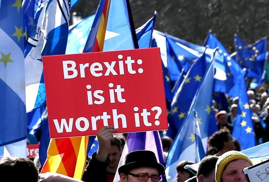 Brittisk vänsterpress om Brexit I Storbritannien närmar sig avgörandet stund när det gäller det Brexit-avtal som regeringen Theresa May framförhandlat.