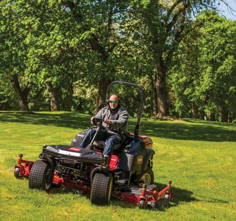 INNOVATION GROUNDSMASTER HUVUDFUNKTIONER 2- ELLER 4-HJULSDRIFT CrossTrax allhjulsdrift (endast