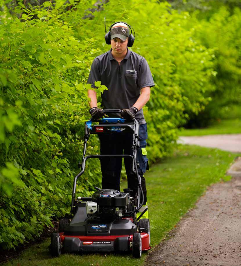 HEAVY DUTY/PROFFS GÅGRÄSKLIPPARE STÄLL- OCH FÄLLBART STYRE Praktiskt