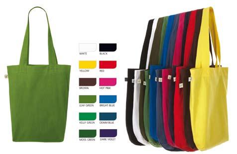 internationella Fairtrade-kriterier.Naturfärgad, marinblå, svart, orange och limegrön. Format 40 x 38 x 8 cm.