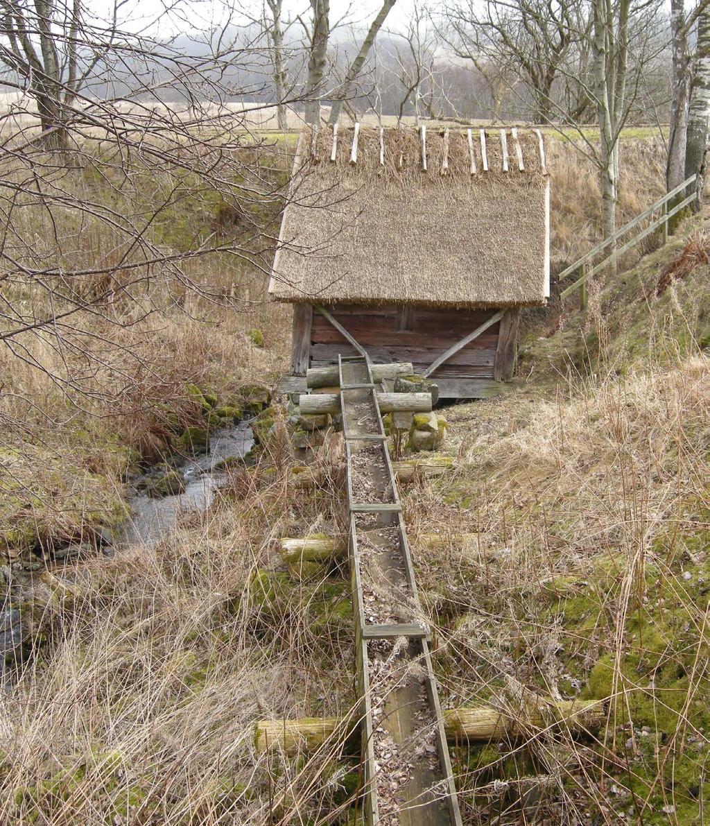 I Hallands län har många lämningar efter små vattendrivna skvaltkvarnar inventerats inom projektet. Det finns idag mycket få helt bevarade skvaltkvarnar.