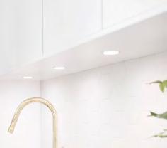 Belysningsramp LED-list under väggskåp Som eluttag under väggskåp är hörnboxar standard Infällda spotlights LED rund,