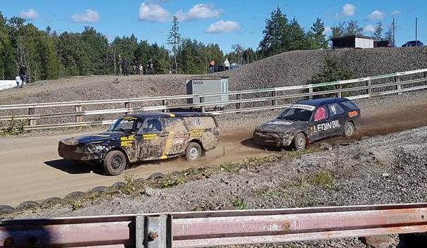 Hällefors MK 6/6 Mattias Ledin 2a i B- finalen av 57 st Seniorer. Niklas Johansson 29 av 57 st Seniorer. Emila Wass 30 av 57 st Seniorer. Rosa Ledin 5a i A-finalen av 28 Dam/Veteran.