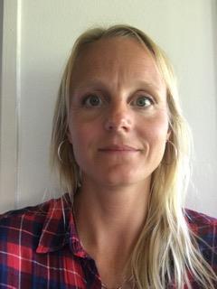Isabel Heed Isabel har all den utbildning inom simning på alla nivåer som kan tänkas stå till buds och motsvarar mer än väl vad som krävs av en styrelseledamot i SkåneSim.