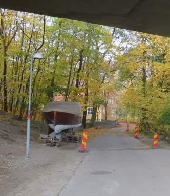 När den nya gång- och cykelbron tillkommer behöver belysningen utökas och förbättras.