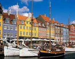 4. Köpenhamn Vi fortsätter med tidigare tradition att åka till Köpenhamn i december.