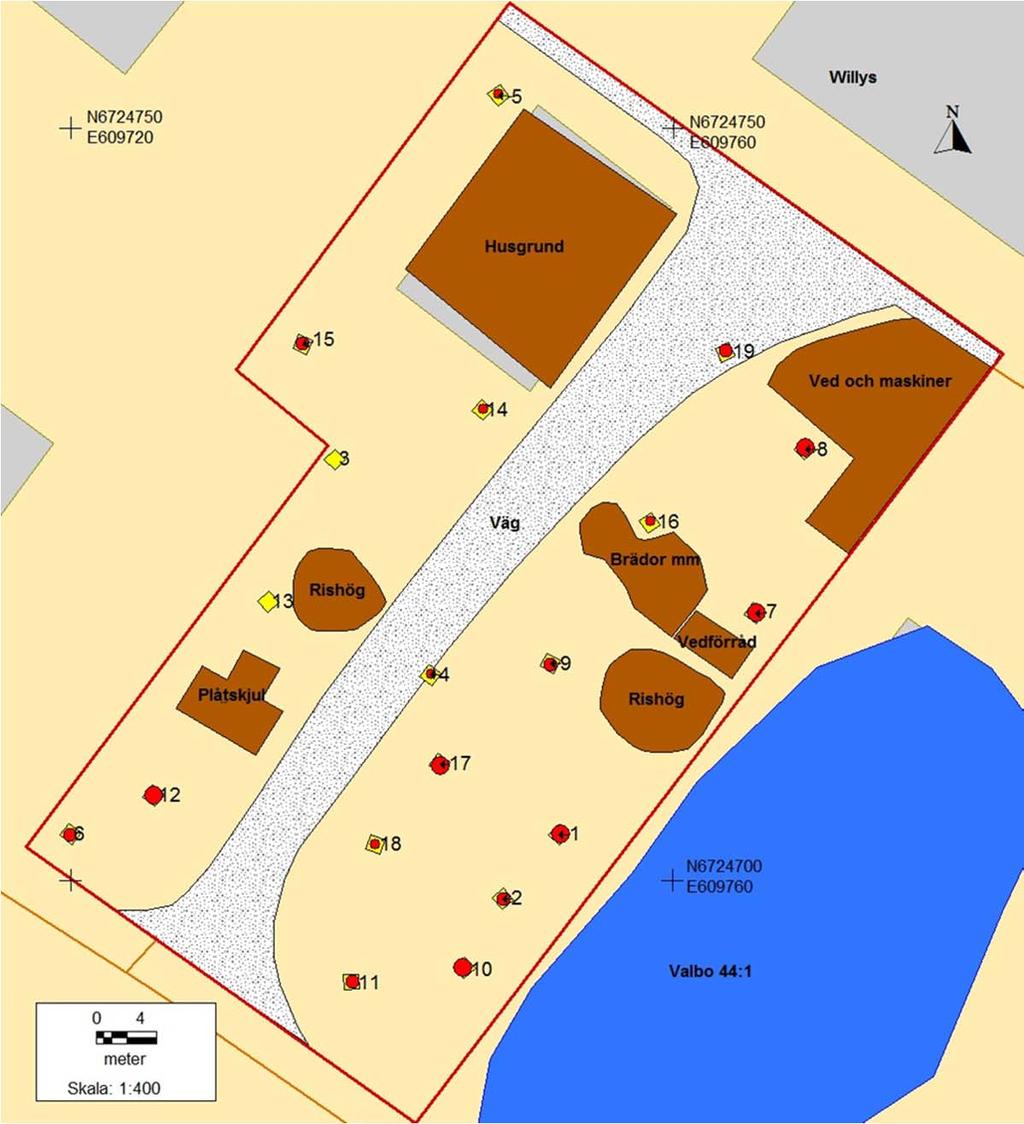 Figur 6. Plan över området. Röd linje markerar förundersökningsområdet. Provgropar är gulmarkerade. Rödbruna ytor var ej tillgängliga vid förundersökningen.