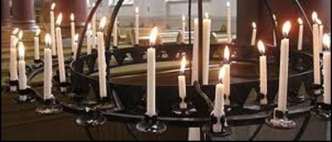 FOTO: Görel Olsson Öppna kyrkor Visste du att kyrkorummet står öppet om dagarna för dig och andra? Här ges möjlighet till enskild andakt och ljuständning.
