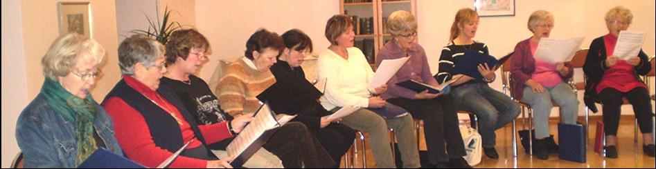 0760-52 01 00 Vårstart: 6/1 Ungdomsgruppen spelar brännboll en försommarkväll. Musikgrupp - För ungdomar som spelar eller sjunger Torsdagar kl. 17.30-18.