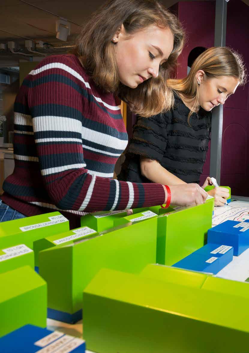2017 i sammandrag Antal lägenheter 72 466 (72 388) Fastighetsvärde 87 913 mnkr (82 010) Nyproduktion, inkl.