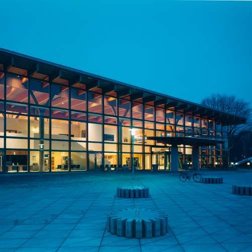 Projektering Projektering Stifts- och landsbiblioteket i Linköping. Takbalkar av limträ på pelare av betong.