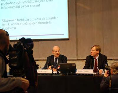 t i l l g å n g s f ö r v a lt n i n g Penningpolitiska transaktioner Strukturella transaktioner Under året arbetade Riksbanken framför allt med att säkra finansieringen hos de svenska bankerna genom