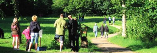 Mössebergsgårdens tipspromenad Kom och gå vår härliga tipspromenad! Varje tisdag under maj augusti har vi tipspromenad på Mösseberg med start vid Mössebergsgården mellan kl. 17.00 och 19.30.
