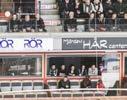 Denna placering ger också frekvent bra exponering i TV och tidningar. Mått från 2,5 x 0,6 m och uppåt. Skylt A24 - A26 har mått 1,20 x 8 m. TV-ZON, A1-A3, A27-A28 och A29-A37.