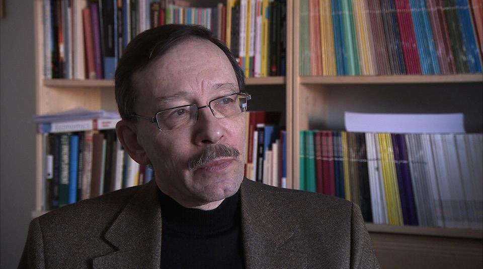 Ekonomiprofessor Lars Calmfors har i många år varit en förespråkare för politik som leder till låga reallöneökningar.