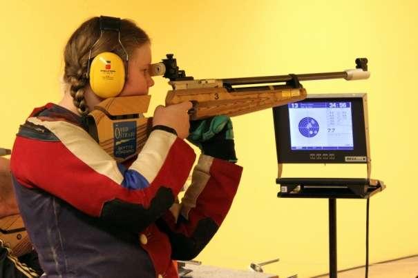 Christer Sjöholm ÖÖ 408,5, 22.Gert Sandström ÖÖ 407,9, 23.Gunnel Lindgren ÖÖ 398,0. Sparbanken Syd Open, Ystad 1/2 L11: 1.Rasmus Jagerståhl Löberöd 420,2, 11.Karin Andersson ÖÖ 409,2. Veteran sitt: 1.