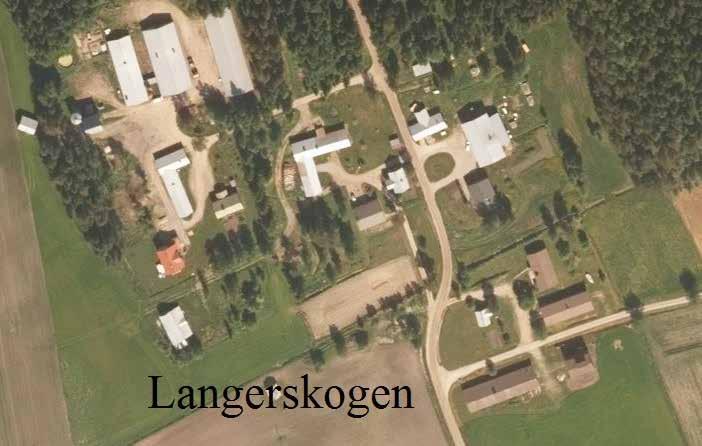 2 (6) Langerskogen (Langäskooji) Langerskogen är en del av det stora fornfyndsområdet i Övermalax-Solf.