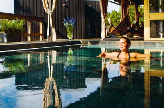 0: LOPP 7 Art Garden Spa-loppet -åriga och äldre 0.00-80.000 kr. 0 m. Voltstart. Pris: 0.000-.000-.00-.700-.800-(.700)- (.700) kr. Hederspris till segrande hästs ägare och körsven.