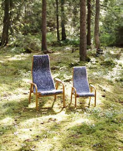 This makes the Grace chair both comfortable and unmistakable. Natural beech, oak or ash. White- or black- stained ash. Lock nuts in chrome steel can be added.