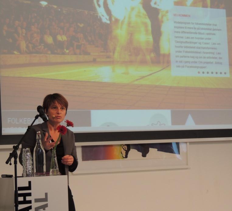 Anne Mette Rahbaek, direktör vid Danmarks kulturstyrelse Bibliotek10 i Helsingfors är ett av de bibliotek som modellprogrammet undersökt närmare och även besökt, bibliotek10 beskrivs även på