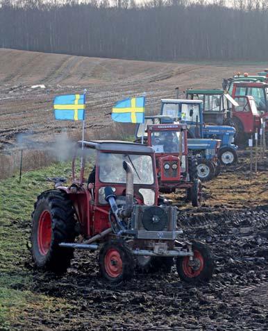 sångare och musiker. Servering. Equmenia Nävlinge säljer LRF:s Traktor-race i Nävlinge den 10 november kl. 11.