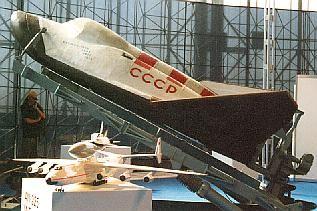Spiral 50-50 Projekstart 1960 Astronauter utsedda 1965 MiG 105-11 EPOS testflygningar 1976
