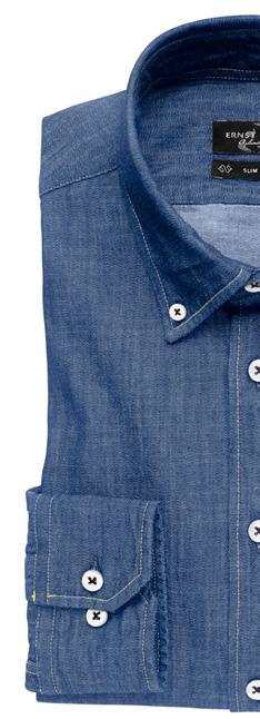 PURE COTTON GARMENT WASH / TWILL material: Plaggtvättad, 100% bomull. krage: Small button down. detaljer: Off-white-färgade knappar på färg -20, -21. Grå knappar på färg -27.