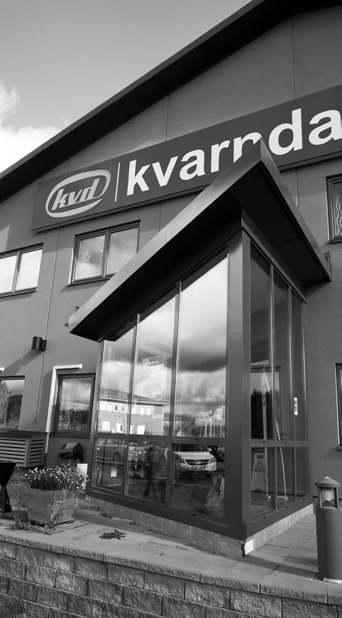 FASTIGHETSBESTÅNDET I SAMMANDRAG Segment Antal fastigheter Uthyrningsbar area, kvm Marknadsvärde Hyresintäkt 1) Vakant area, kvm Mkr Kr/kvm Hyresvärde, Mkr 1) Andel av hyresvärde Ekonomisk