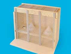 ...142: 152 152-1 152-2 152-3 153 149-2 MULTIBOX 149-1 Multibox, smidig svärmtransport i plast med foderapparat. Storl. 25x25x25 cm. Ihopvikbar....232: 149-2 Tratt till Multibox.