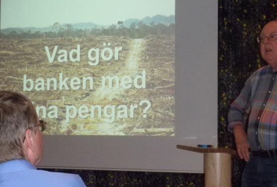 Ca 20 åhörare, varav 15 kvinnor. Välj en hållbar bank för ditt sparande eller för dina lån.