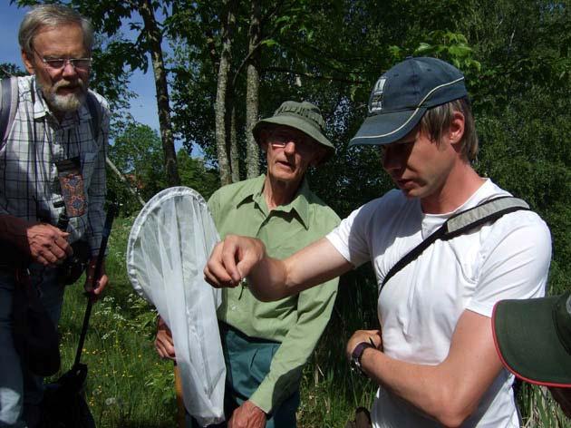 Göran Sahlén gick igenom våra olika grupper av trollsländor och berättade om sin forskning på hur trollsländor kan användas som indikatorer på biologisk mångfald samt hur trollsländorna reagerar på