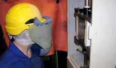 Ljusbågsskyddade kläder och handskar För underhåll och reparationer på elektriska anläggningar För skydd mot termiska och mekaniska risker Är boxtestade klass 2 318 kj, enligt EN 61482-1-2