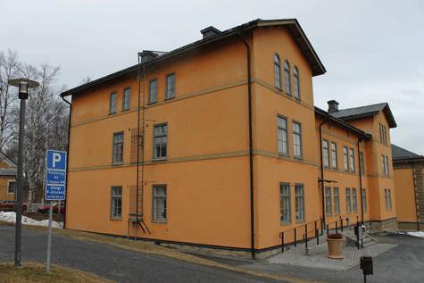 blivit igensatta med en brädintäckning av