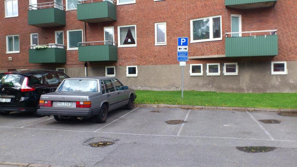 PM 17 (40) På höger sida precis när du kommer in på Doktor Weltzins gata så finner vi 6 platser som är förhyrda.