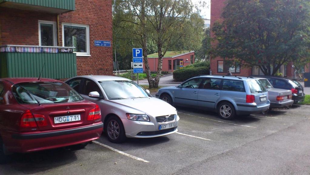 FÖRHYRDA PLATSER VID DOKTOR WELTZINS GATA. 14 ST. P-PLATSER.