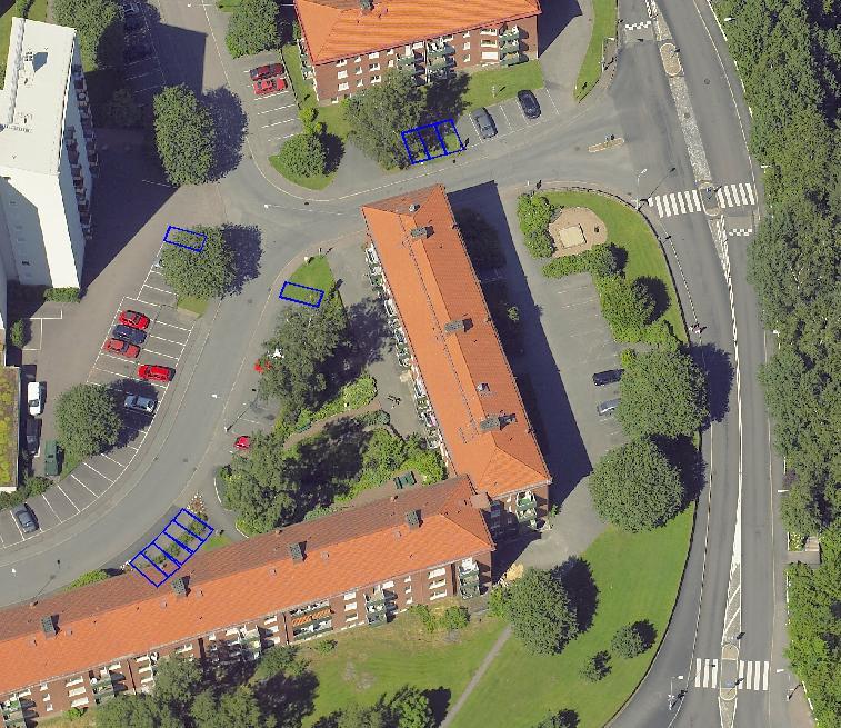 PM 32 (40) BEFINTLIG PARKERINGSANLÄGGNING Inom del av markanvisat område finns en parkeringsanläggning med 38 platser som fastighetskontoret hyr ut till Bostads AB Poseidon, som äger de intilliggande