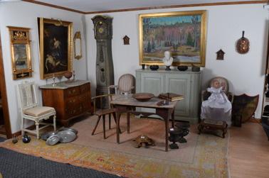 42 28 Kartegårdens Gårdsloppis
