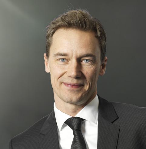 Styrelseledamot i Carl Bennet AB, Elanders AB, Lifco AB, RP Ventures AB, Swedish-American Chamber of Commerce, Inc. och Estea AB. Tidigare uppdrag: Verksam inom SEB i Sverige och USA.