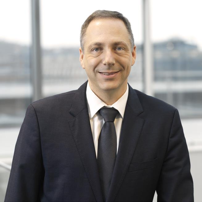 Mellan 2010-2012 CFO för Swedish Orphan Biovitrum AB. Frédéric Pette (1973) Acting President Surgical Workflows Fil.kand.