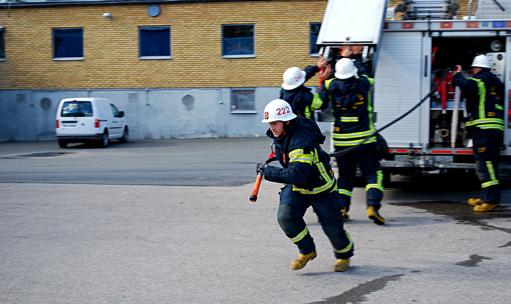 Antalet tillsvidareanställda vid årsskiftet 2017/2018 är en ökning med tolv personer jämfört med ett år sedan.