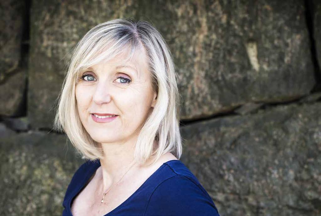 Marie Hermanson Foto: Emelie Asplund Mars Författarkväll med Marie Hermanson Torsdag 1 mars kl 19.15 på Hjärups bibliotek Entré 70:- Biljettsläpp 15/2 på Hjärups bibliotek Tel.
