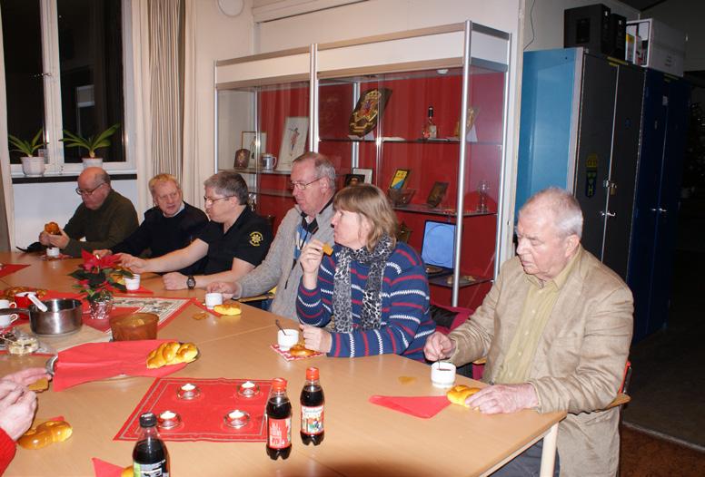 Första tillfället efter jul spelar vi biljard Här ser vi