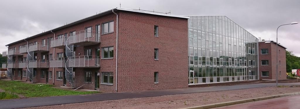 Byggnaden kommer kunna erbjuda ett tryggt boende. Den gemensamma entrén kommer vara kamerabevakad och kopplad till en display till varje lägenhet.