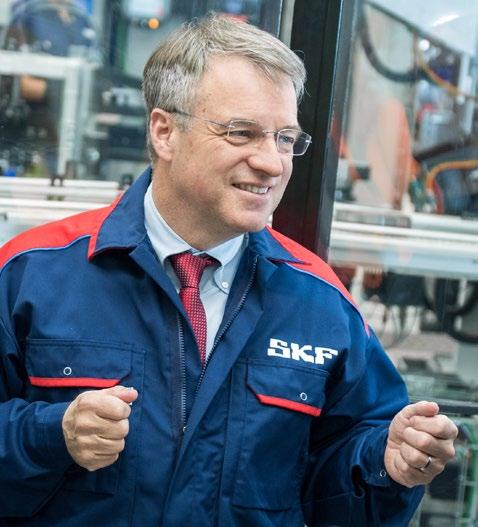 Rekordresultat för tredje kvartalet och fortsatt starkt kassaflöde Tredje kvartalet utvecklades som väntat med fortsatt tillväxt både inom industrioch fordonsverksamheten.