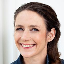 Helt enkelt en stor förebild och en mentor för unga tjejer inom serviceyrket. Årets STELLA-media Johanna Westman Prestigelös, smakfokuserad och superkompetent.