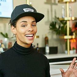 Årets STELLA- bartender Josephine Sondlo Att använda ordet proffs för att beskriva Josephine ter sig nästan som en underdrift.