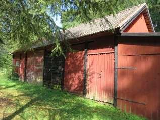 Bostadshuset är till stora delar välbevarat, med bevarade