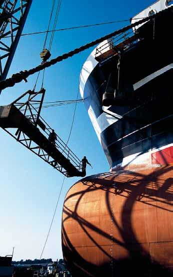 Detta är Concordia Maritime Concordia Maritime är ett internationellt tankrederi som utvecklar, bygger, bemannar och befraktar fartyg till kunder med höga krav på transportekonomi, flexibilitet och