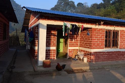 Vår samarbetspartner Build up Nepal bygger i över 100 byar tillsammans med såväl stora internationella biståndsorganisationer som med mindre lokala NGO:s och så förstås tillsammans med Tuki Nepal.
